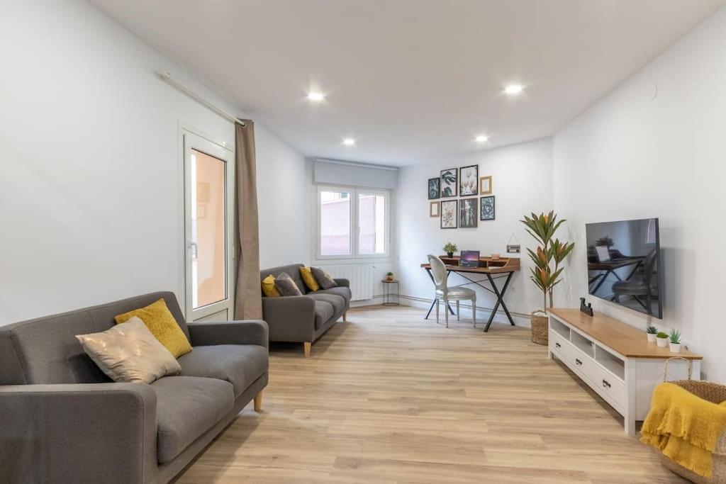 Apt In The Old Town With Cool Terrace!! Private Parking Bilbao Exterior foto